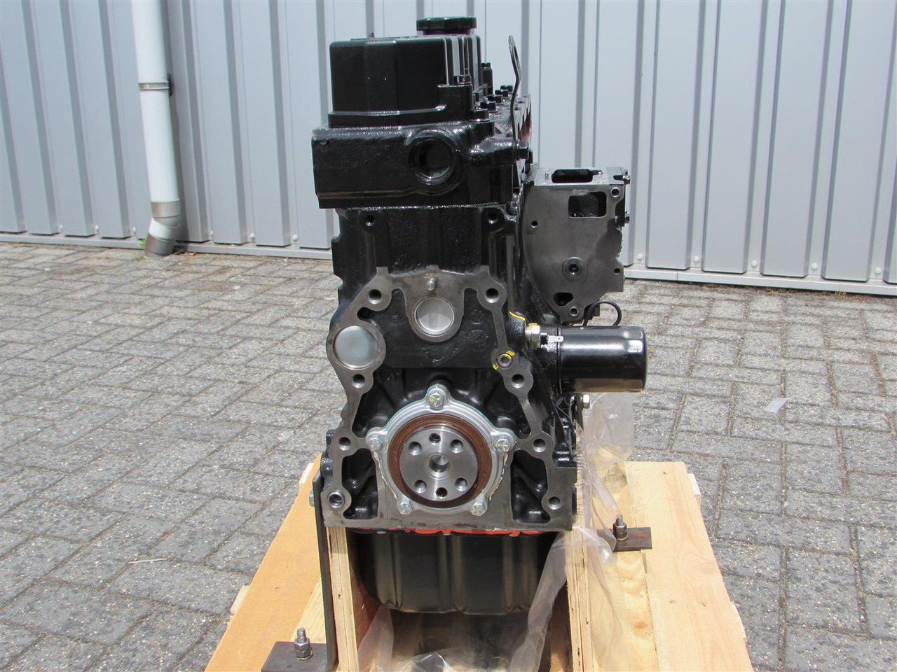 Mitsubishi NEW LONG BLOCK S4L(2) - Engine for Excavator: picture 3 Mitsubishi NEW LONG BLOCK S4L(2) - Engine for Excavator: picture 3