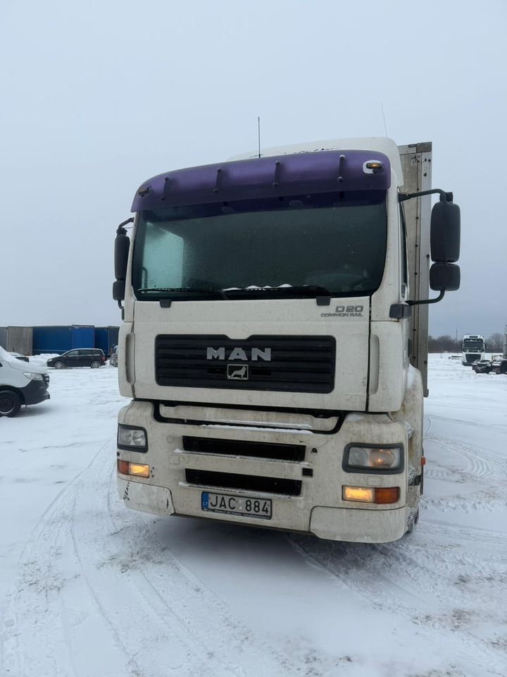 MAN 18.310 - Isothermal truck: picture 2 MAN 18.310 - Isothermal truck: picture 2