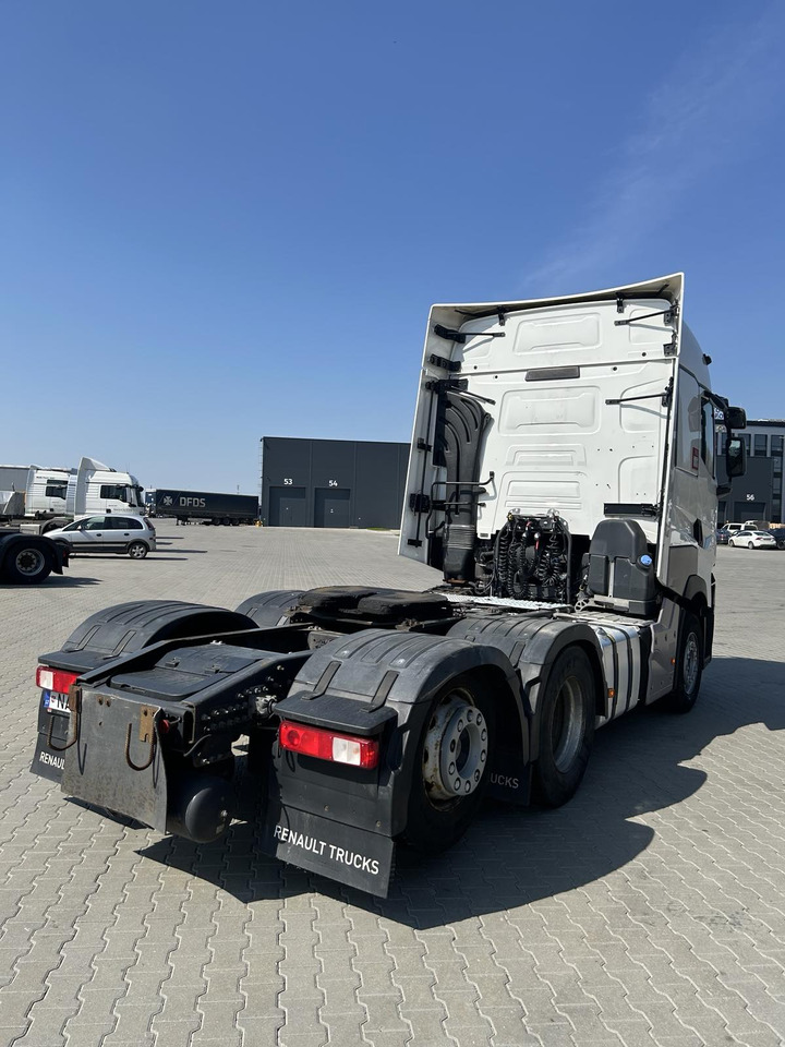 Renault T520 - Tractor unit: picture 5 Renault T520 - Tractor unit: picture 5