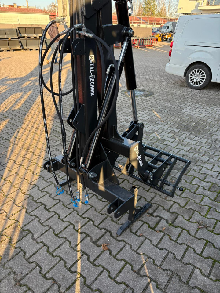 Metal-Technik Hecklader / Three-point loader / Chargeur 3 points / Cargador trasero / Caricatore posteriore / Погрузчик с задней стойкой / Ładowacz na tylny TUZ - Front loader for tractor for Farm tractor: picture 5 Metal-Technik Hecklader / Three-point loader / Chargeur 3 points / Cargador trasero / Caricatore posteriore / Погрузчик с задней стойкой / Ładowacz na tylny TUZ - Front loader for tractor for Farm tractor: picture 5