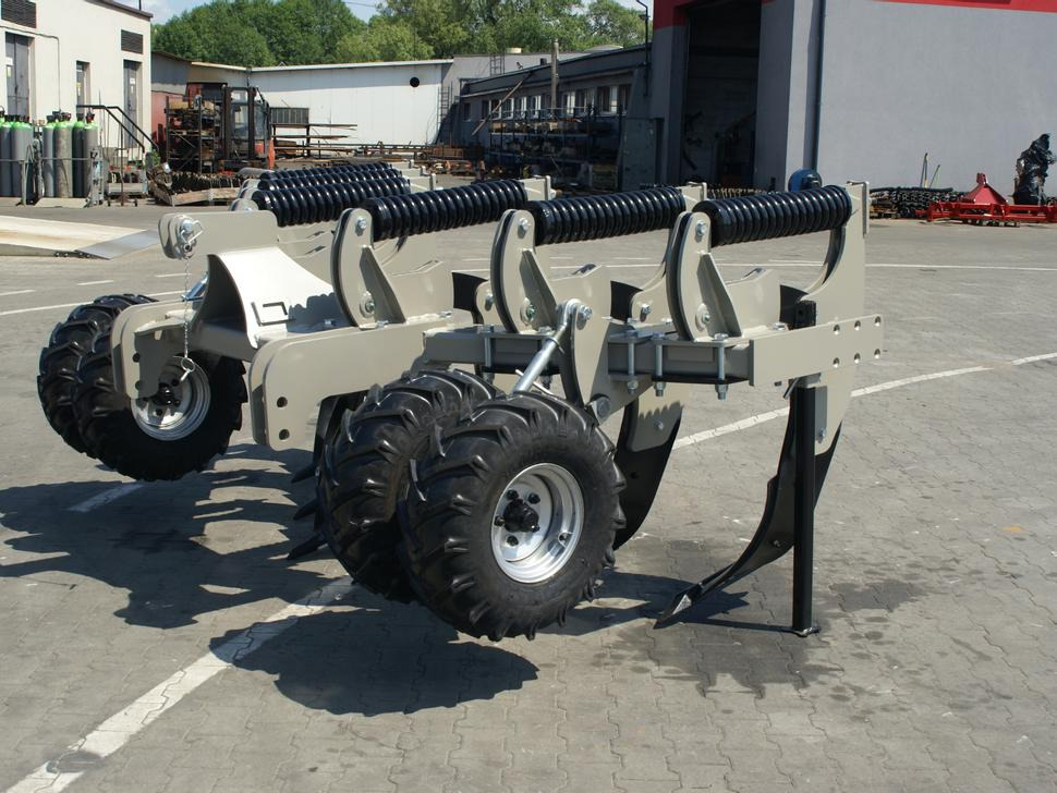 ROLEX Tiefenlockerer / Subsoiler / Décompacteur / Dissodatori / Subsolador / Глубокорыхлитель / Głębosz typ V 3 m - Subsoiler: picture 1 ROLEX Tiefenlockerer / Subsoiler / Décompacteur / Dissodatori / Subsolador / Глубокорыхлитель / Głębosz typ V 3 m - Subsoiler: picture 1