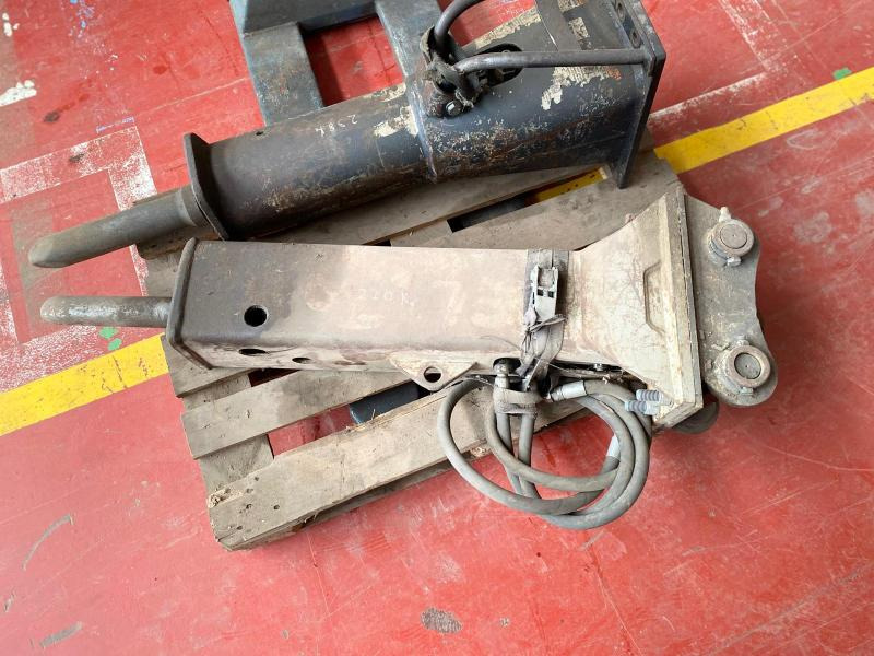 Brise roche hydraulique BRH Pour pelle de 5T à 8T - Hydraulic hammer: picture 3 Brise roche hydraulique BRH Pour pelle de 5T à 8T - Hydraulic hammer: picture 3