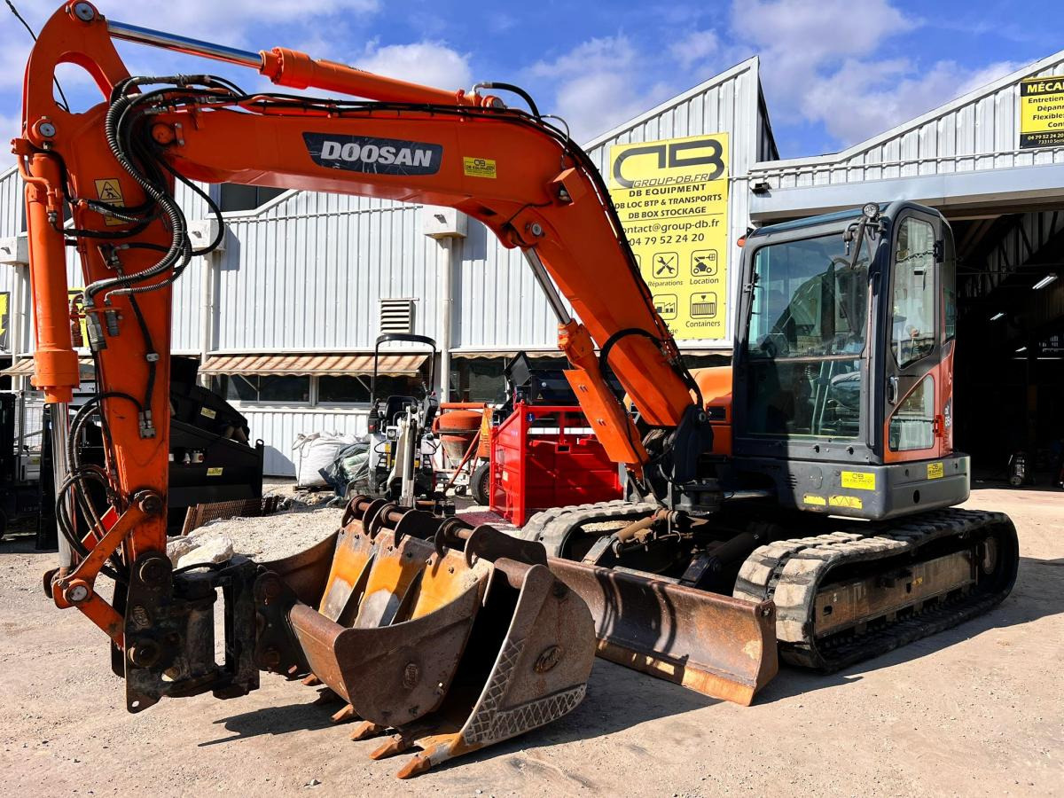 Doosan DX85R-3 PELLE A CHENILLES 8,5T PELLE A CHENILLES 8,5T - Crawler excavator: picture 1 Doosan DX85R-3 PELLE A CHENILLES 8,5T PELLE A CHENILLES 8,5T - Crawler excavator: picture 1