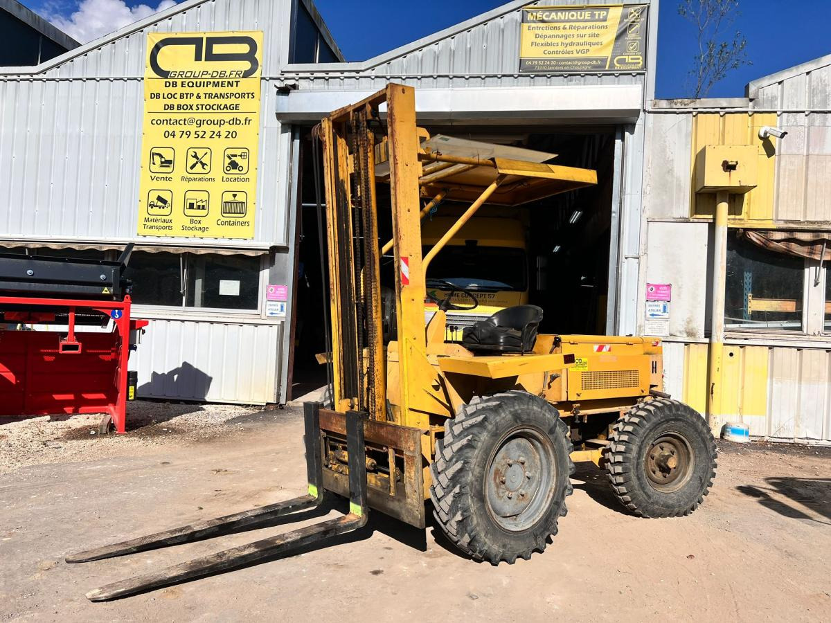 INTERNATIONAL IH 2525 CHARIOT ELEVATEUR 2,5T 3,6m - Diesel forklift: picture 1 INTERNATIONAL IH 2525 CHARIOT ELEVATEUR 2,5T 3,6m - Diesel forklift: picture 1