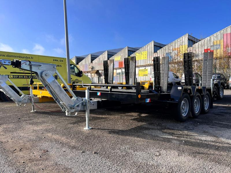 Moiroud TR3500 3 ESSIEUX 3T5 NEUVE MOIROUD NOIRE LARGE - Plant trailer: picture 2 Moiroud TR3500 3 ESSIEUX 3T5 NEUVE MOIROUD NOIRE LARGE - Plant trailer: picture 2