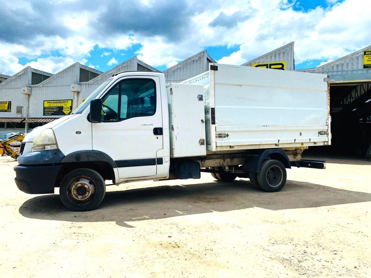 RENAULT MASCOTT 130 DXI Fourgon benne (NET DE TVA) - Tipper: picture 2 RENAULT MASCOTT 130 DXI Fourgon benne (NET DE TVA) - Tipper: picture 2