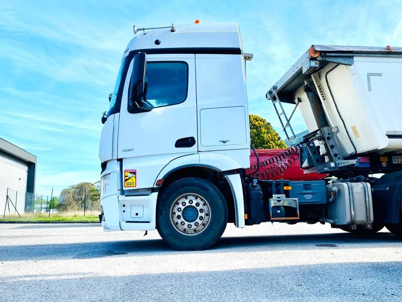 MERCEDES Tracteur routier ACTROS 1851 4X2 avec KIT HYDRAULIQUE - Tractor unit: picture 2 MERCEDES Tracteur routier ACTROS 1851 4X2 avec KIT HYDRAULIQUE - Tractor unit: picture 2