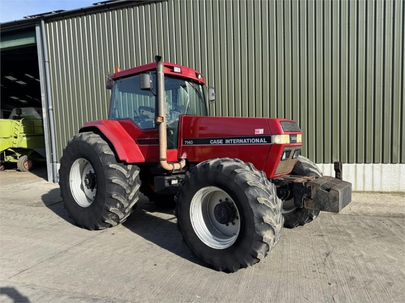 Case Magnum 7140 - Farm tractor: picture 1 Case Magnum 7140 - Farm tractor: picture 1