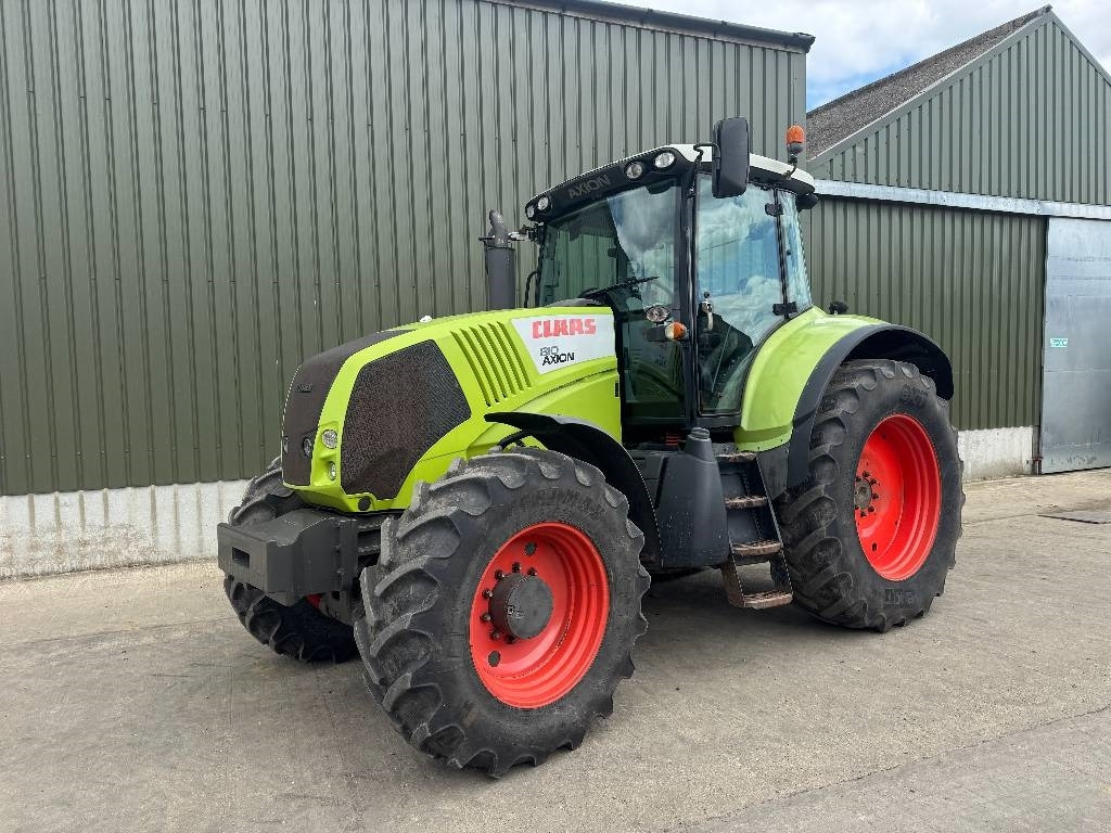 Claas Axion 810 - Farm tractor: picture 1 Claas Axion 810 - Farm tractor: picture 1