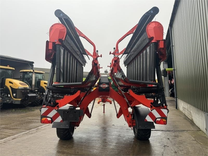 Kuhn Merge Maxx 950 Merger - Tedder/ Rake: picture 3 Kuhn Merge Maxx 950 Merger - Tedder/ Rake: picture 3