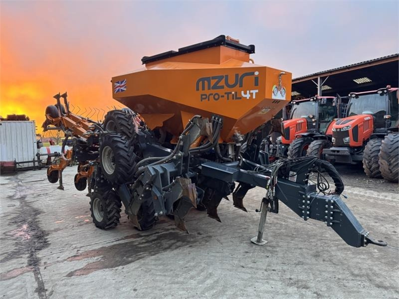 Mzuri Pro-Til 4T **Grain and Fert** - Combine seed drill: picture 5 Mzuri Pro-Til 4T **Grain and Fert** - Combine seed drill: picture 5
