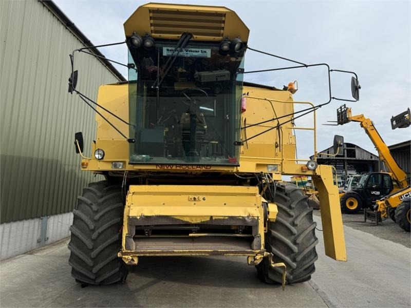 New Holland TX 36 - Harvester attachment: picture 5 New Holland TX 36 - Harvester attachment: picture 5