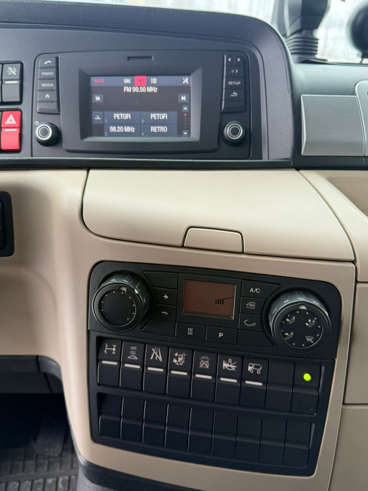 Curtainsider truck MAN TGL 12.250 / FIRANKA / WINDA / EURO 6 / SYPIALKA / 2018 ROK / SPROWADZONY: picture 19