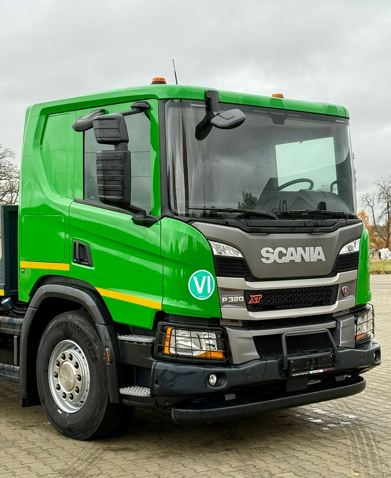 SCANIA P320 / PLATFORMA / NOWY / 5 TYŚ KM / SYPIALKA / 2023 ROK / CAŁA NA PODUSZKACH / 7.7 M DŁUGOŚCI / LAWETA / DO PRZEWOZU MASZYN ROLNICZYCH ITP - Dropside/ Flatbed truck: picture 5 SCANIA P320 / PLATFORMA / NOWY / 5 TYŚ KM / SYPIALKA / 2023 ROK / CAŁA NA PODUSZKACH / 7.7 M DŁUGOŚCI / LAWETA / DO PRZEWOZU MASZYN ROLNICZYCH ITP - Dropside/ Flatbed truck: picture 5