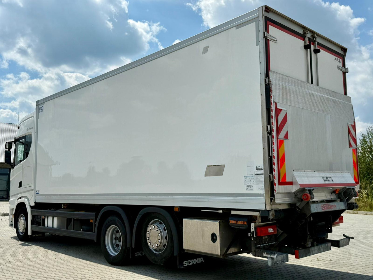 SCANIA S500 / CHŁODNIA / WINDA / 18 PALET / 7.4 M / DRUKARKA / AUTOMAT / NISKI PRZEBIEG / PODNOSZONA OŚ / 2020 ROK - Refrigerator truck: picture 4 SCANIA S500 / CHŁODNIA / WINDA / 18 PALET / 7.4 M / DRUKARKA / AUTOMAT / NISKI PRZEBIEG / PODNOSZONA OŚ / 2020 ROK - Refrigerator truck: picture 4