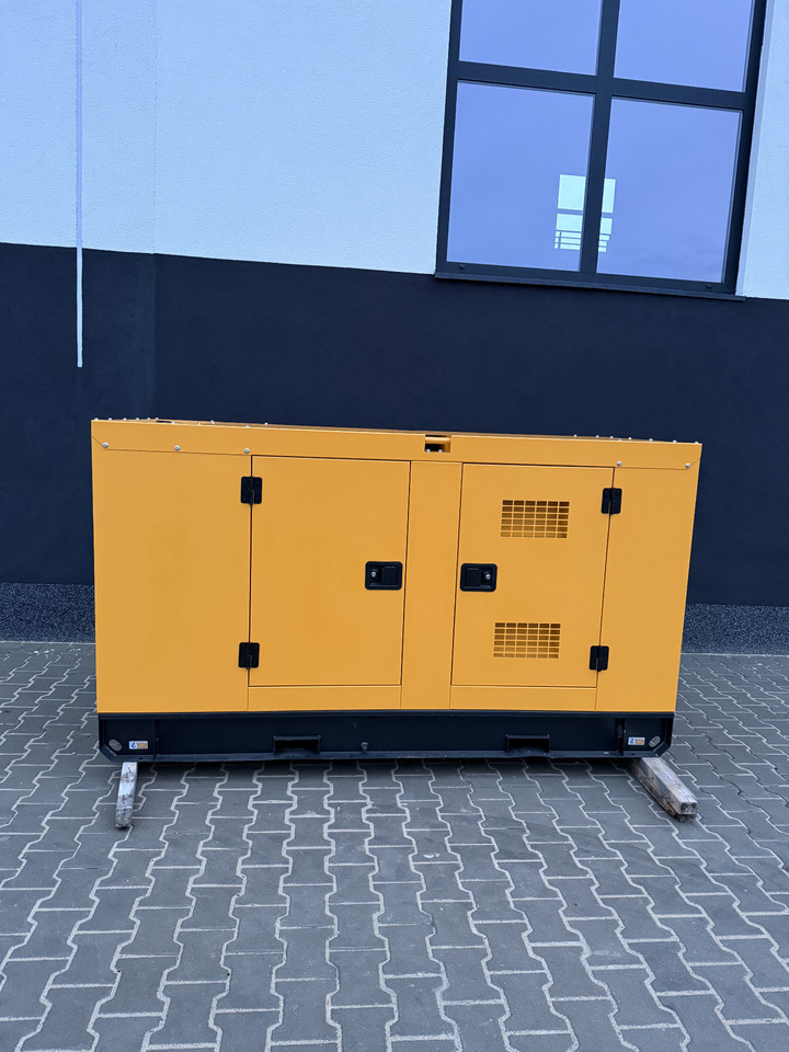 Iveco 100 kVA / 80 kW - Generator set: picture 2 Iveco 100 kVA / 80 kW - Generator set: picture 2