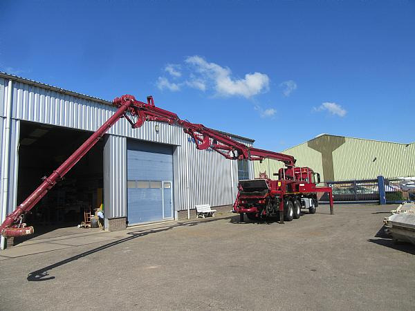 2017 SCHWING S24 X / MB AROCS - Concrete pump truck: picture 5 2017 SCHWING S24 X / MB AROCS - Concrete pump truck: picture 5