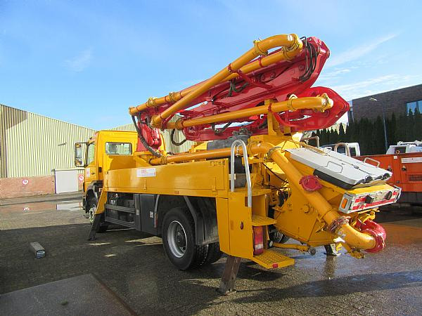 PUTZMEISTER M20.4 - MB 1929 4x2 - Concrete pump truck: picture 5 PUTZMEISTER M20.4 - MB 1929 4x2 - Concrete pump truck: picture 5