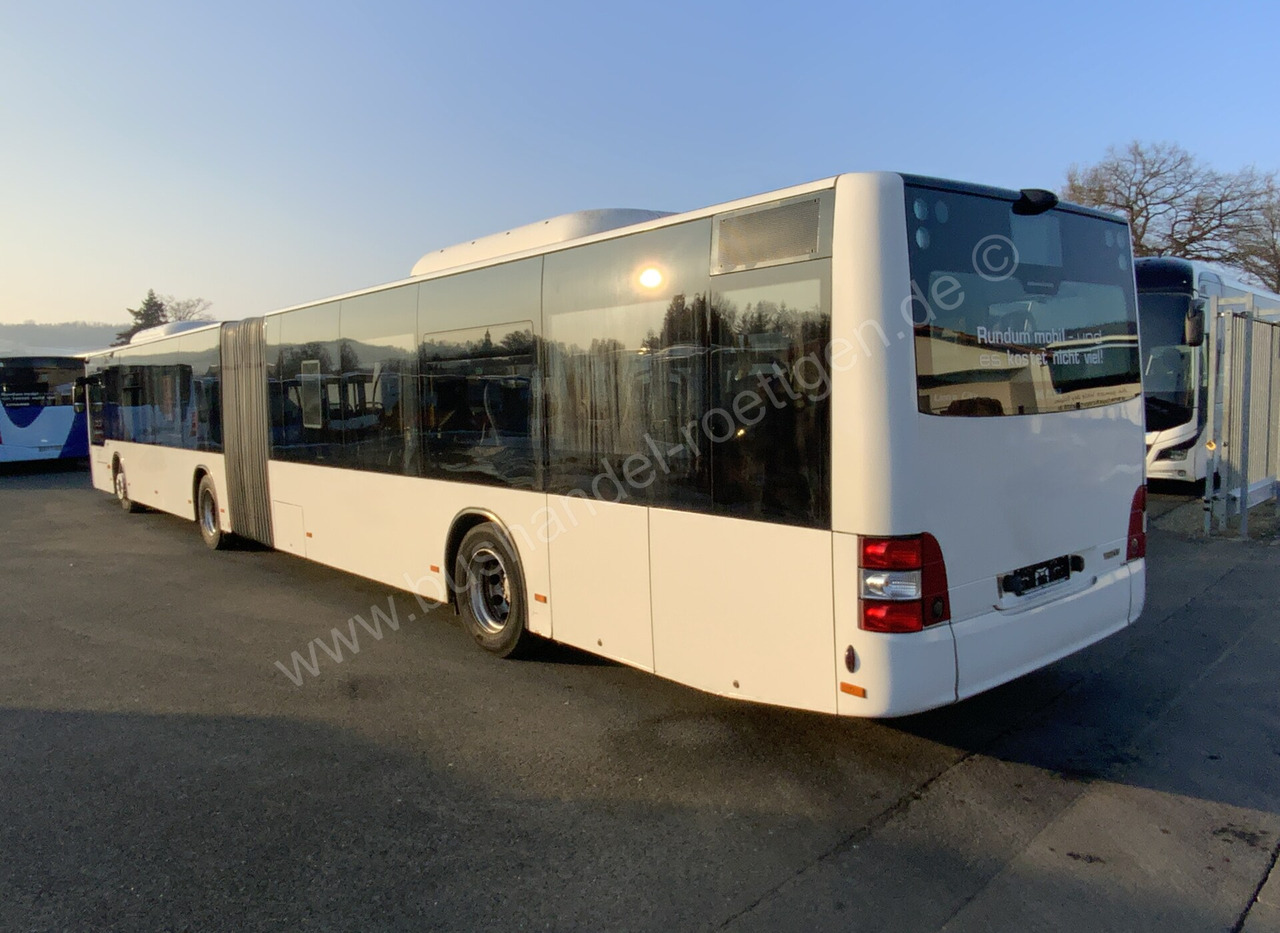 MAN A 23 Lions City G - Articulated bus: picture 4 MAN A 23 Lions City G - Articulated bus: picture 4