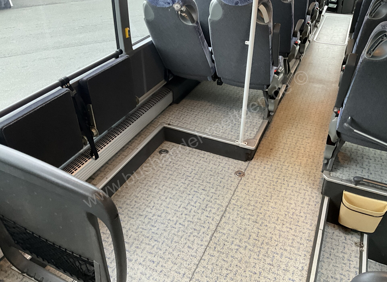 Suburban bus Mercedes-Benz O 350 Tourismo RH-M: picture 18