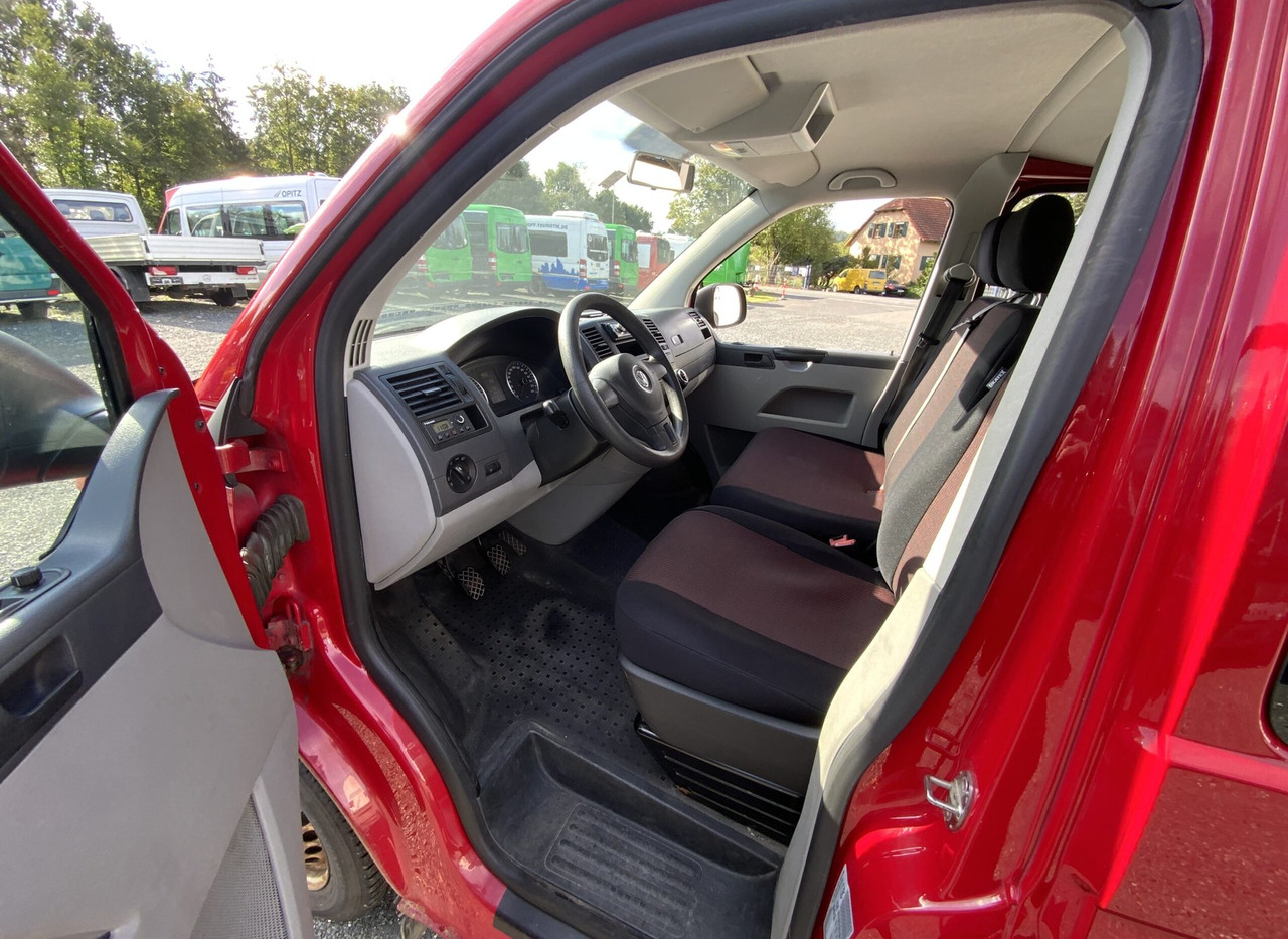 Minibus, Passenger van Volkswagen T 5 1.9 TDI: picture 6 Minibus, Passenger van Volkswagen T 5 1.9 TDI: picture 6