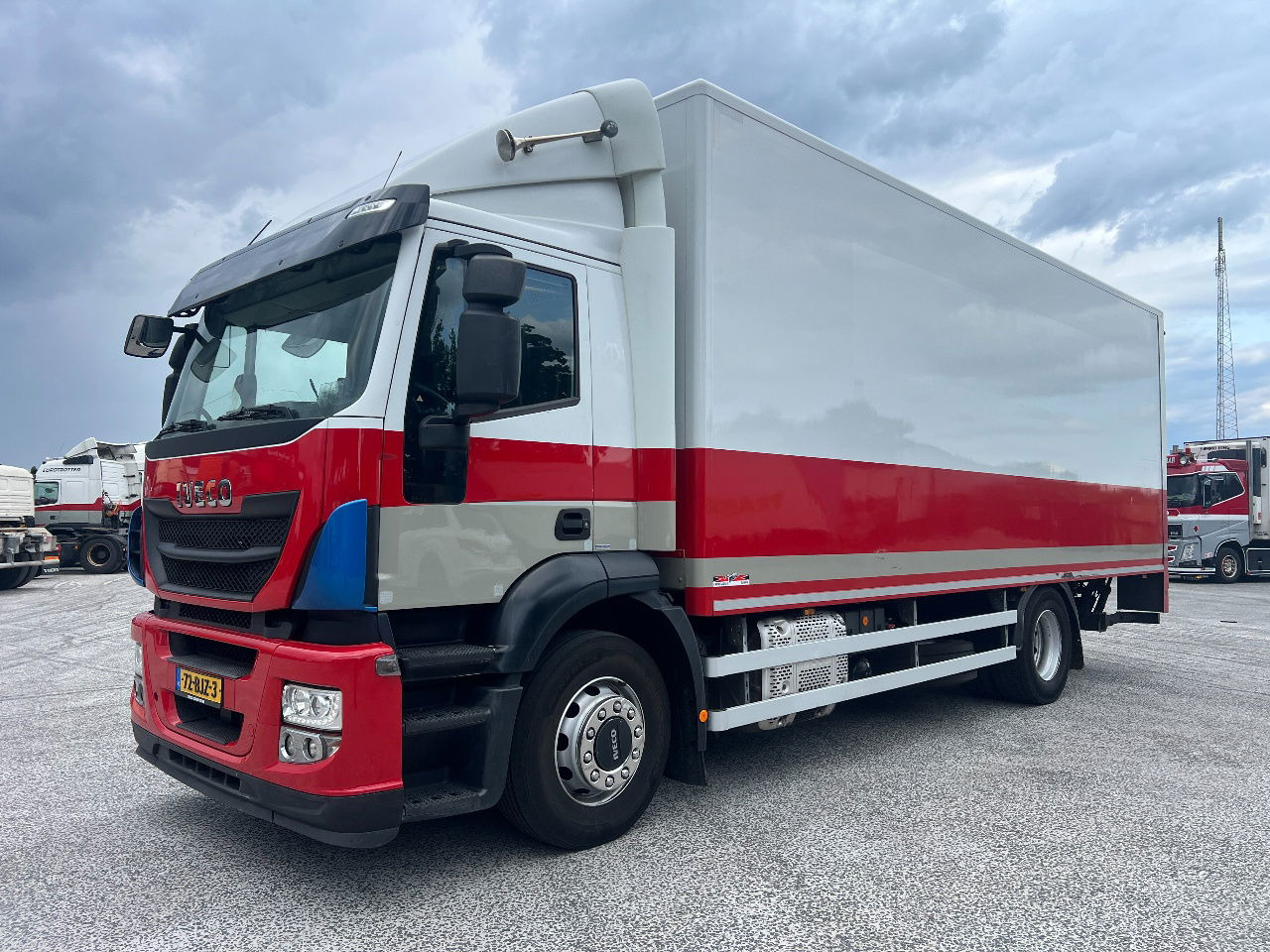 Iveco Stralis 310 AD, 19Ton, Euro 6 - Box truck: picture 1 Iveco Stralis 310 AD, 19Ton, Euro 6 - Box truck: picture 1