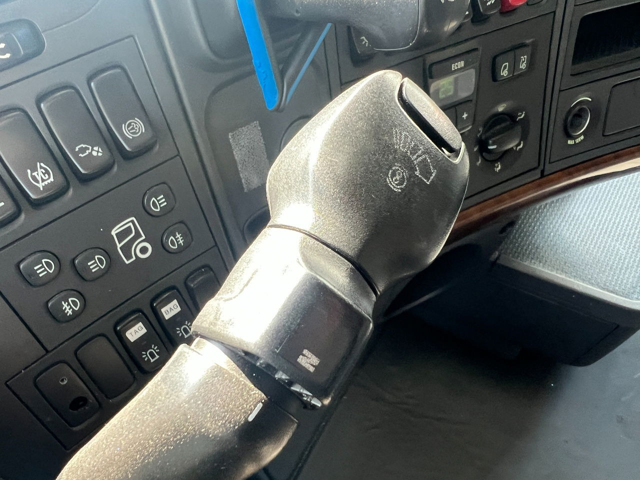 Cab chassis truck Scania R480 Highline 6x2, Retarder, Euro 5: picture 12