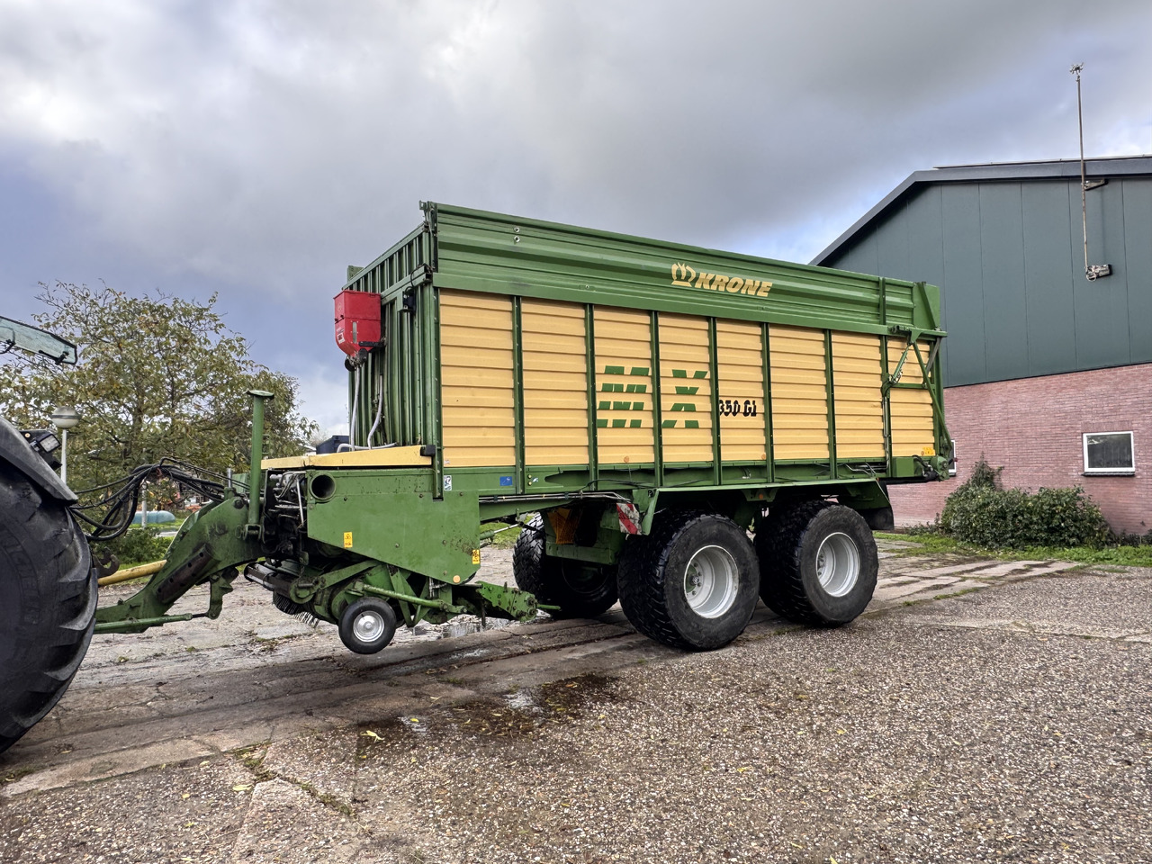 Krone MX 350 GL - Self-loading wagon: picture 2 Krone MX 350 GL - Self-loading wagon: picture 2
