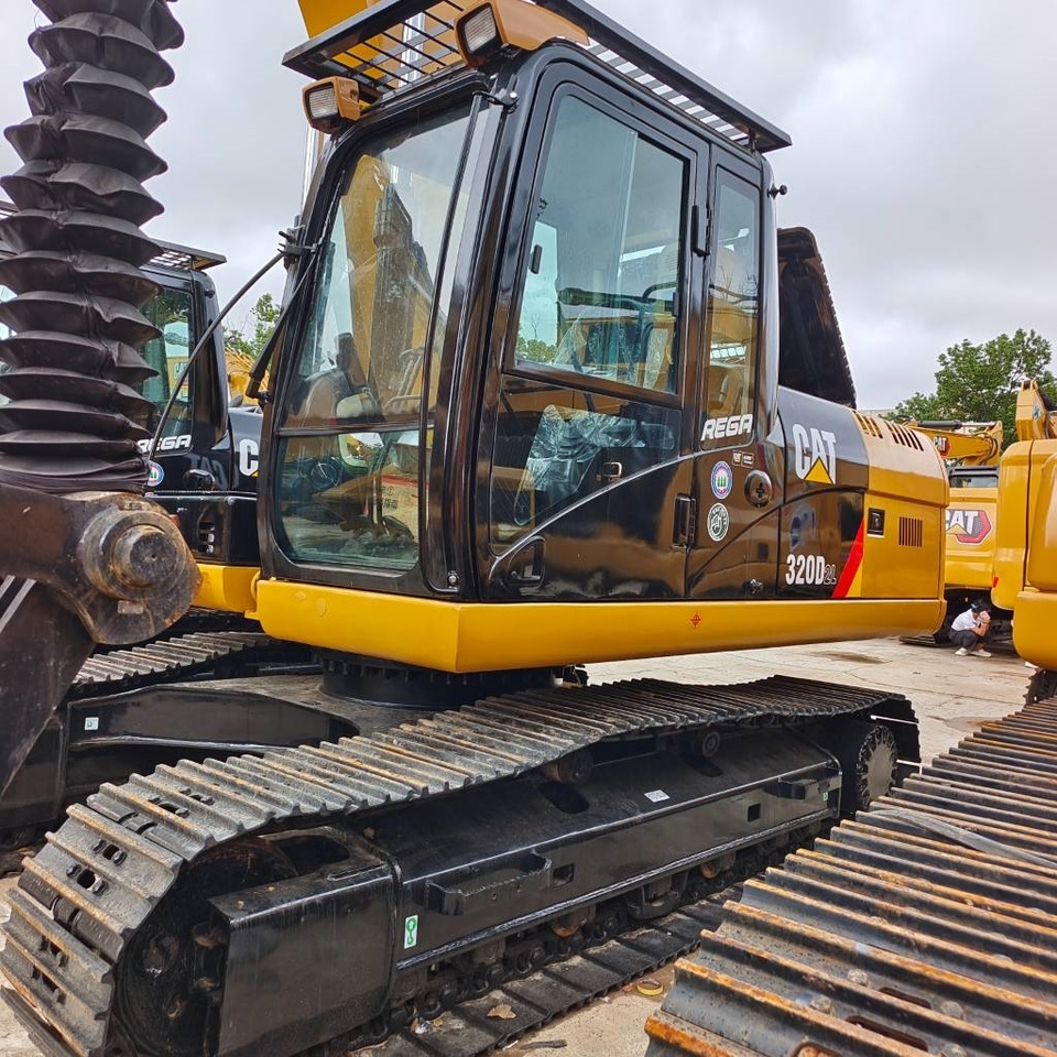 CAT 320D2L - Crawler excavator: picture 4 CAT 320D2L - Crawler excavator: picture 4