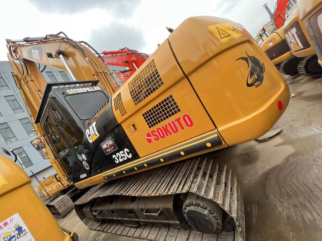 CAT 325 C - Crawler excavator: picture 1 CAT 325 C - Crawler excavator: picture 1