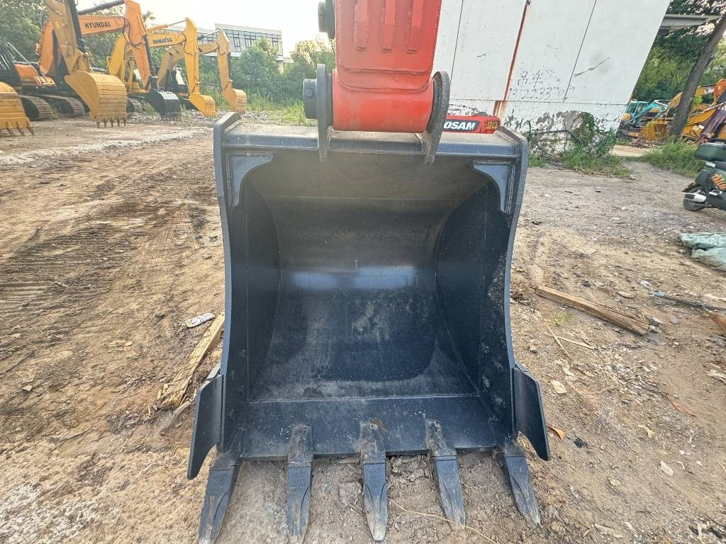 Doosan DX 225 LC - Crawler excavator: picture 3 Doosan DX 225 LC - Crawler excavator: picture 3