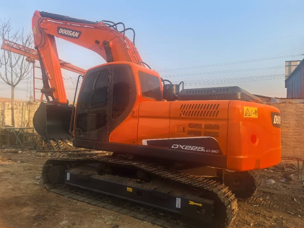 Doosan DX 225 LC - Crawler excavator: picture 1 Doosan DX 225 LC - Crawler excavator: picture 1
