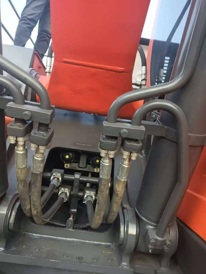 Doosan DX 225 LC - Crawler excavator: picture 3 Doosan DX 225 LC - Crawler excavator: picture 3
