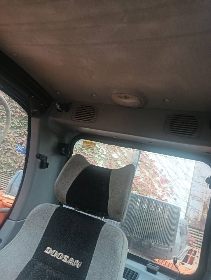 Doosan DX 300 LCA ORIGINAL COLOR - Crawler excavator: picture 3 Doosan DX 300 LCA ORIGINAL COLOR - Crawler excavator: picture 3