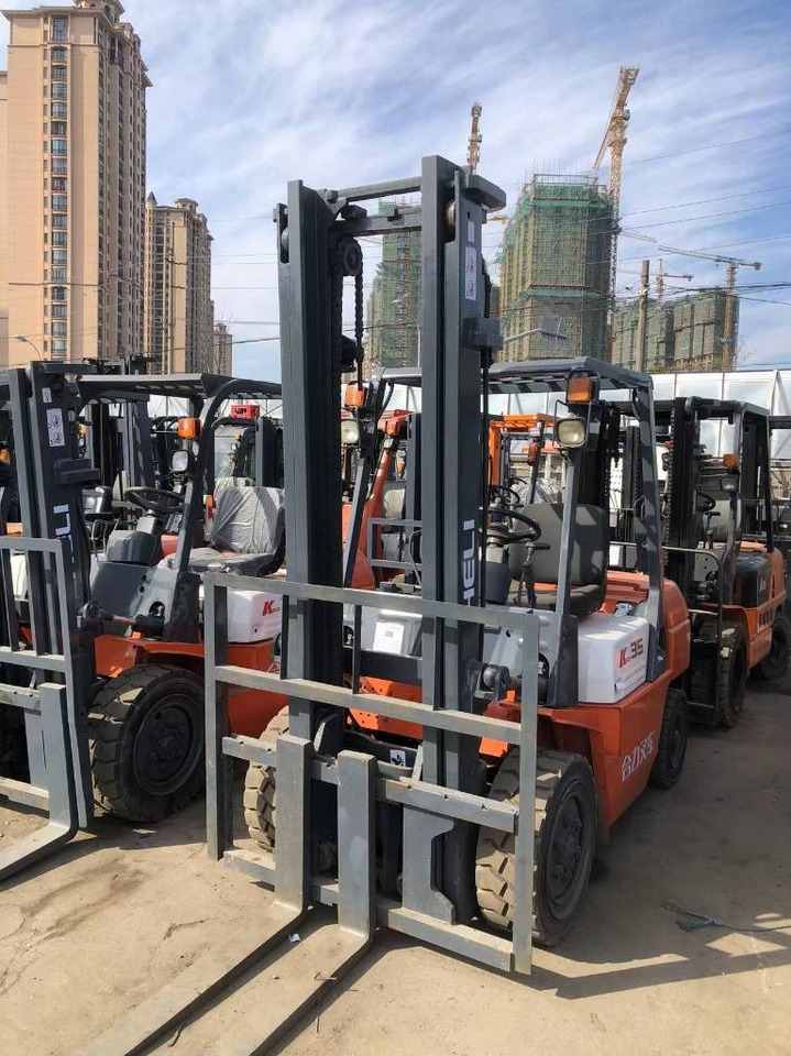 Heli FD 30 - Diesel forklift: picture 1 Heli FD 30 - Diesel forklift: picture 1