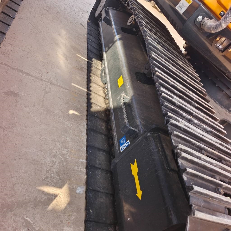 Hyundai 220LC-9T - Crawler excavator: picture 2 Hyundai 220LC-9T - Crawler excavator: picture 2