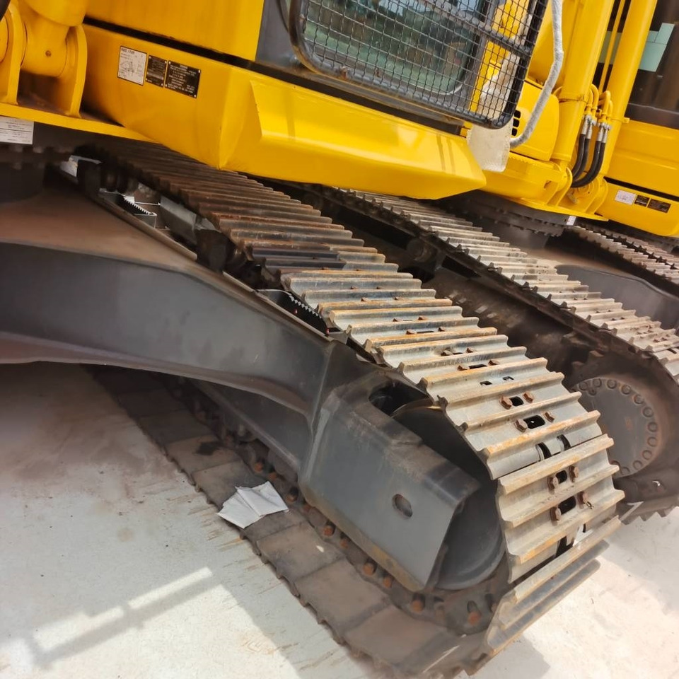 Komatsu 200 LC - Crawler excavator: picture 3 Komatsu 200 LC - Crawler excavator: picture 3