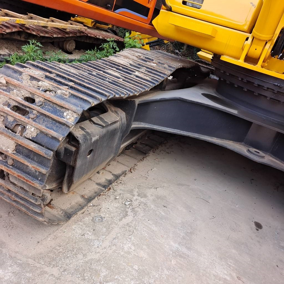 Komatsu PC 300 - Crawler excavator: picture 5 Komatsu PC 300 - Crawler excavator: picture 5