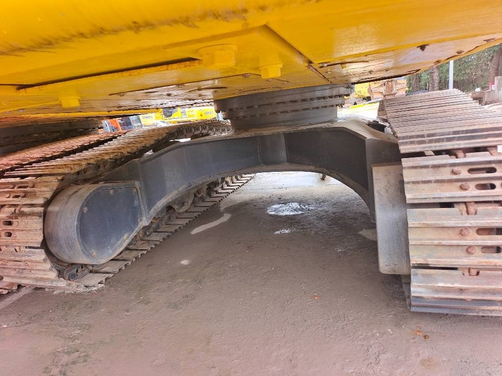 Komatsu PC 400 - Crawler excavator: picture 5 Komatsu PC 400 - Crawler excavator: picture 5