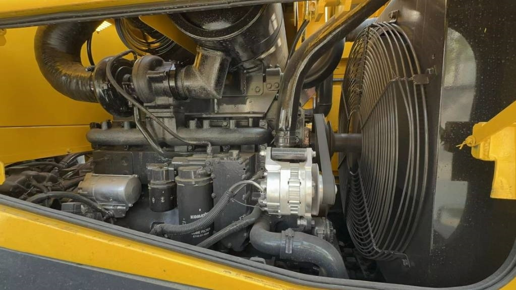 Komatsu WA 380 - Wheel loader: picture 2 Komatsu WA 380 - Wheel loader: picture 2