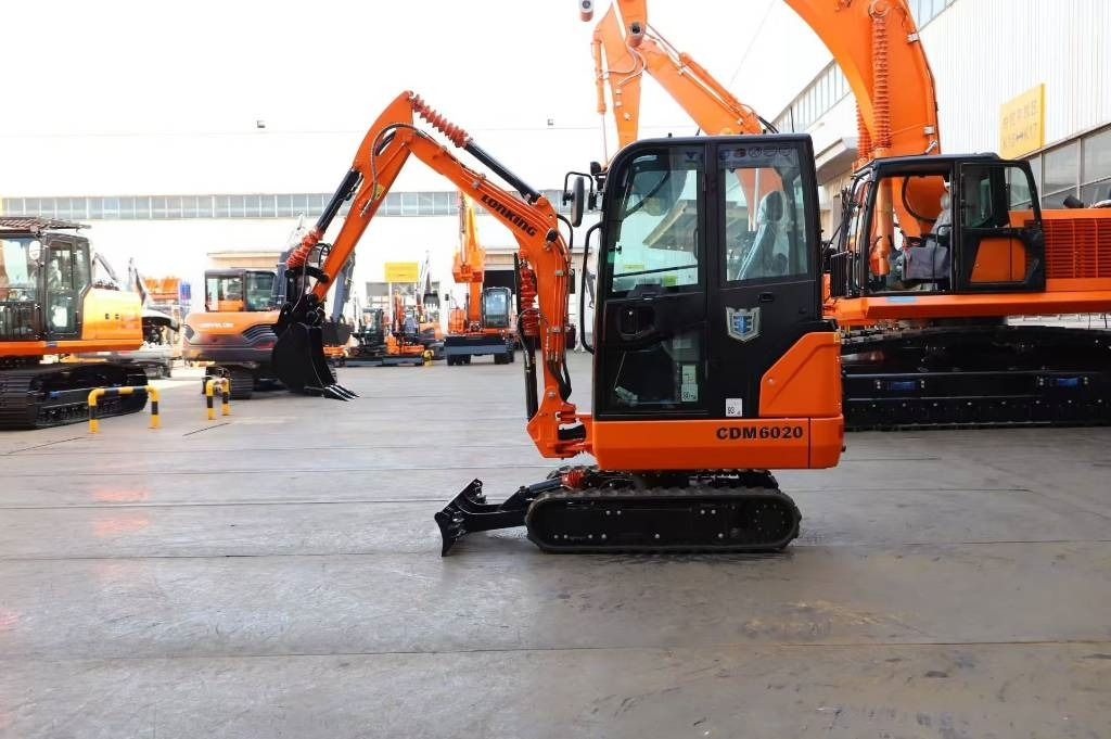 Lonking LG 6020 BRAND NEW MACHINE - Crawler excavator: picture 3 Lonking LG 6020 BRAND NEW MACHINE - Crawler excavator: picture 3