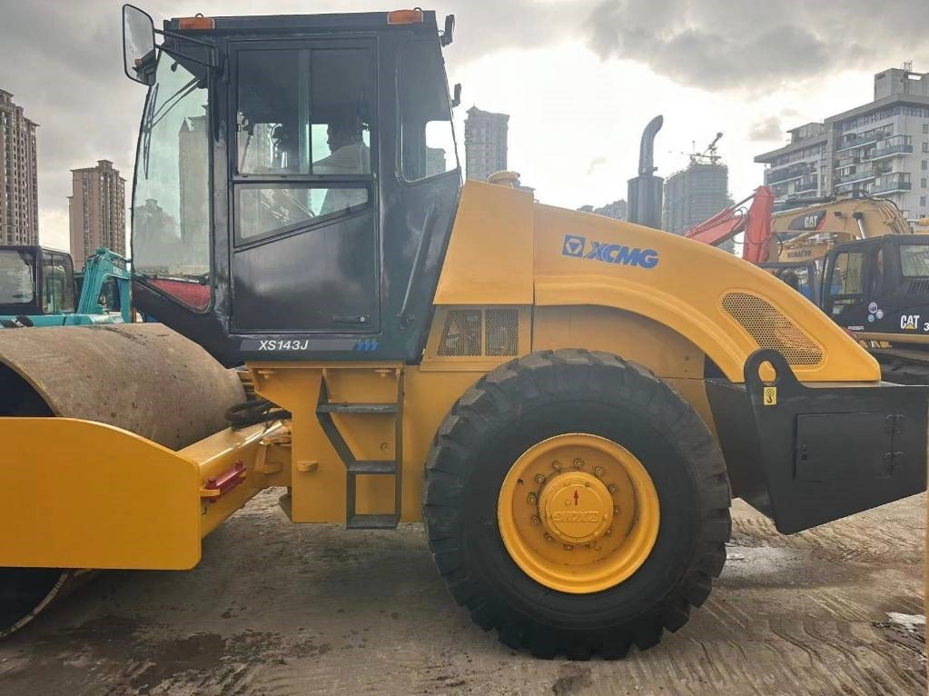 XCMG XS 143 - Compactor: picture 4 XCMG XS 143 - Compactor: picture 4