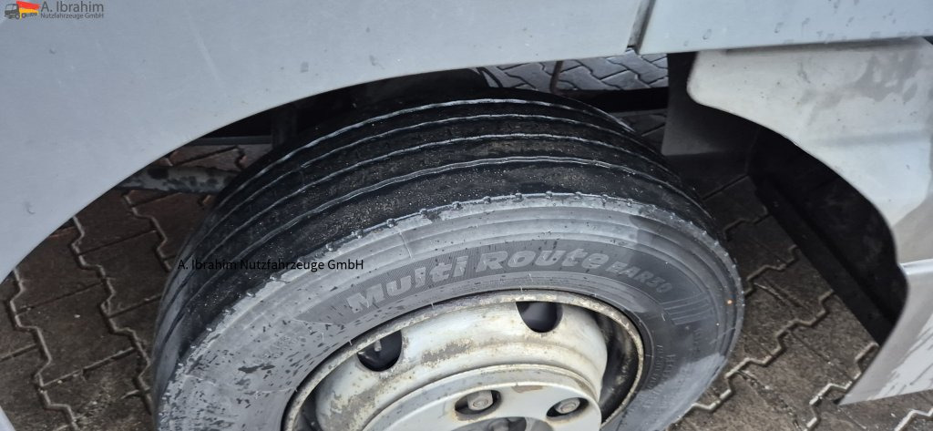 Box van Mercedes-Benz 816L LBW, Blatt gefedert: picture 7