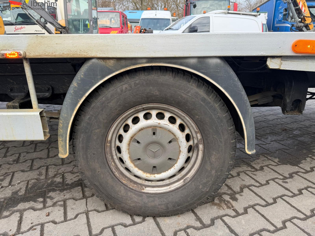 Mercedes-Benz Sprinter 311 CDI 3 Pedals | 6 Gänge | deutsches Fahrzeug - Tow truck: picture 5 Mercedes-Benz Sprinter 311 CDI 3 Pedals | 6 Gänge | deutsches Fahrzeug - Tow truck: picture 5