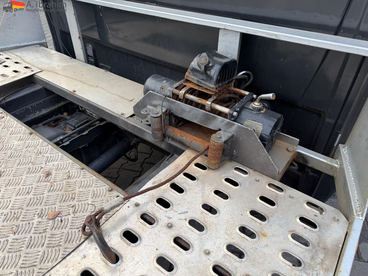 Mercedes-Benz Sprinter 311 CDI 3 Pedals | 6 Gänge | deutsches Fahrzeug - Tow truck: picture 3 Mercedes-Benz Sprinter 311 CDI 3 Pedals | 6 Gänge | deutsches Fahrzeug - Tow truck: picture 3