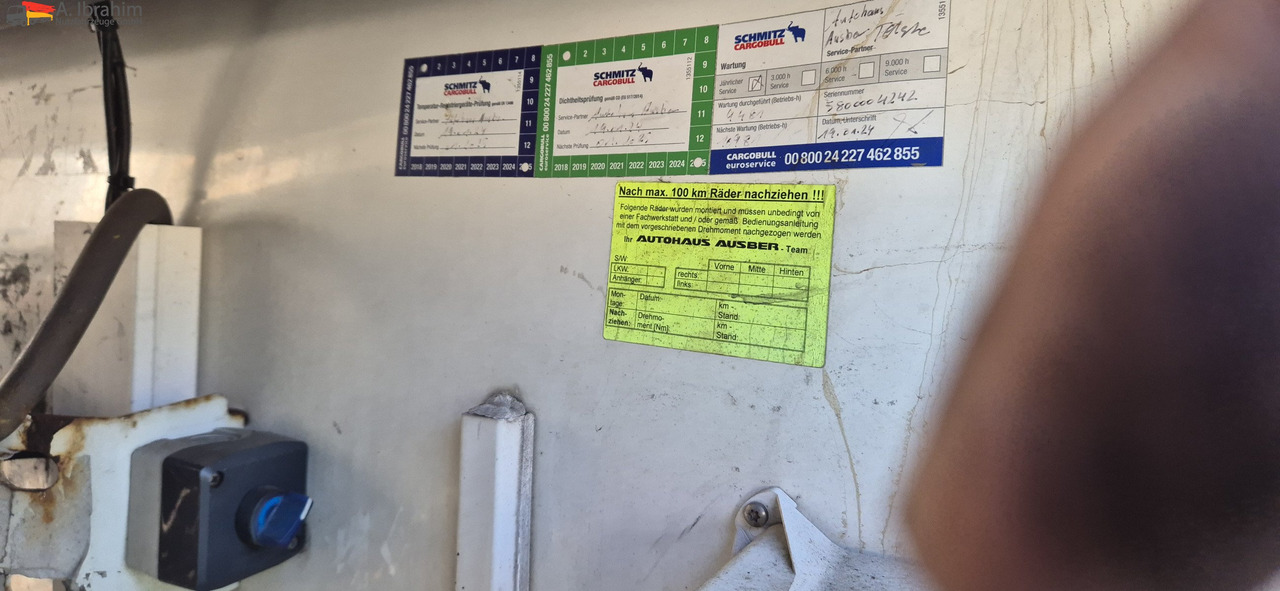 Schmitz SKO 24 Stirnwandschaden, voll fahrbereit Schmitz Kühlaggregat - Refrigerator semi-trailer: picture 4 Schmitz SKO 24 Stirnwandschaden, voll fahrbereit Schmitz Kühlaggregat - Refrigerator semi-trailer: picture 4