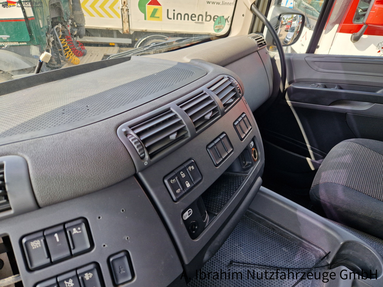 Daf CF 400 FT PTO für Kompressor Standklima, fehlerfrei - Tractor unit: picture 3 Daf CF 400 FT PTO für Kompressor Standklima, fehlerfrei - Tractor unit: picture 3