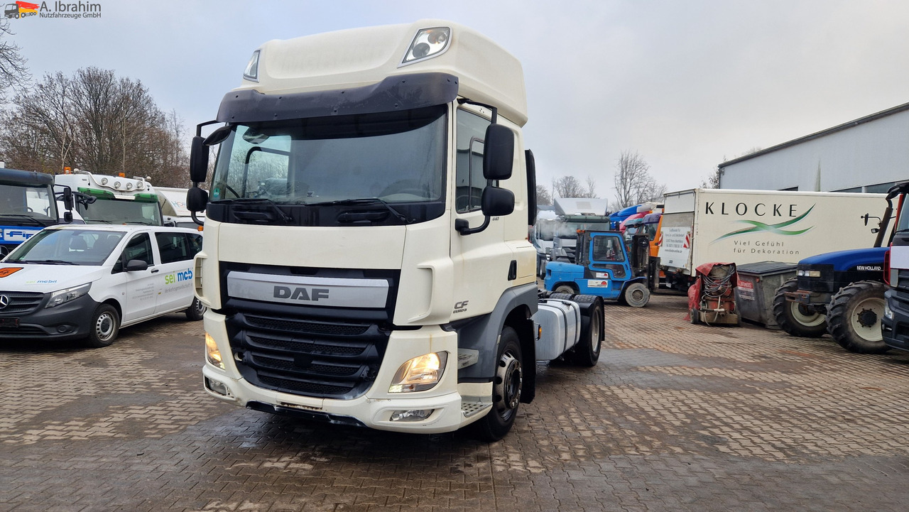 Daf CF 440 Hochdach deutsches Fahrzeug, fehlerfrei im Display - Tractor unit: picture 1 Daf CF 440 Hochdach deutsches Fahrzeug, fehlerfrei im Display - Tractor unit: picture 1