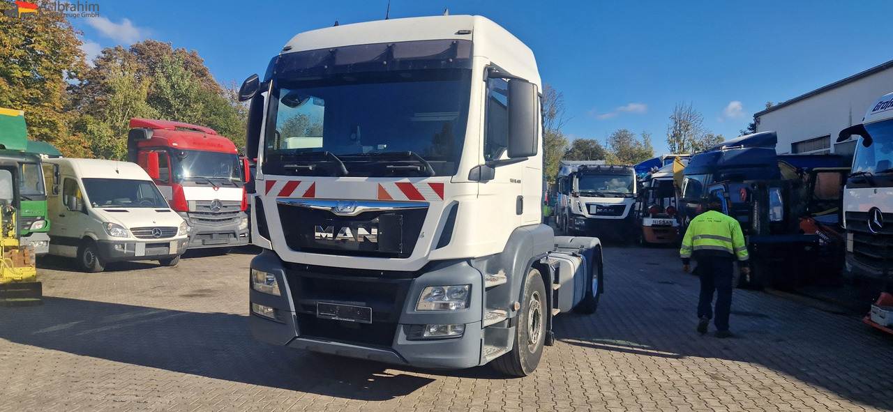 MAN TGS 18.400 PTO für Kompressor sehr sauber, 8x baugleich - Tractor unit: picture 1 MAN TGS 18.400 PTO für Kompressor sehr sauber, 8x baugleich - Tractor unit: picture 1