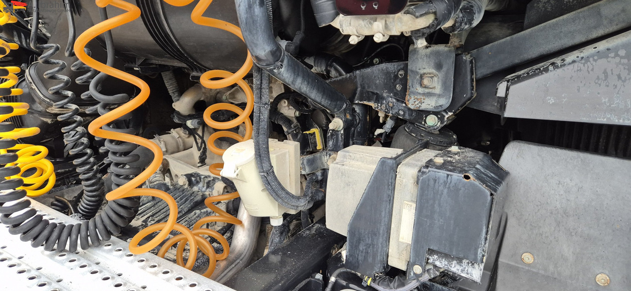 Tractor unit MAN TGX 18.400 Retarder, Klima, Kipphydraulik: picture 7 Tractor unit MAN TGX 18.400 Retarder, Klima, Kipphydraulik: picture 7